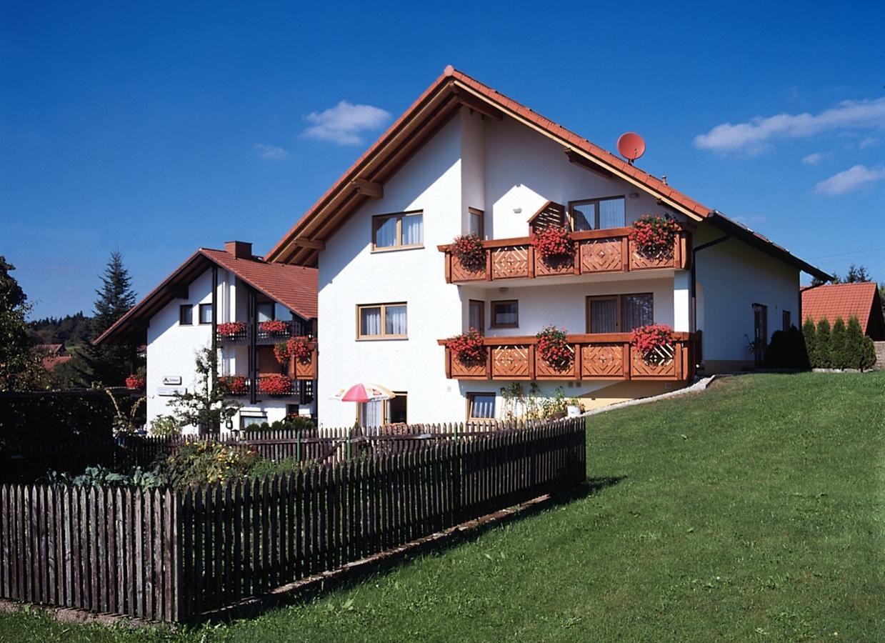 Gasthaus Und Ferienwohnungen Zum Engel Waldbrunn  Extérieur photo