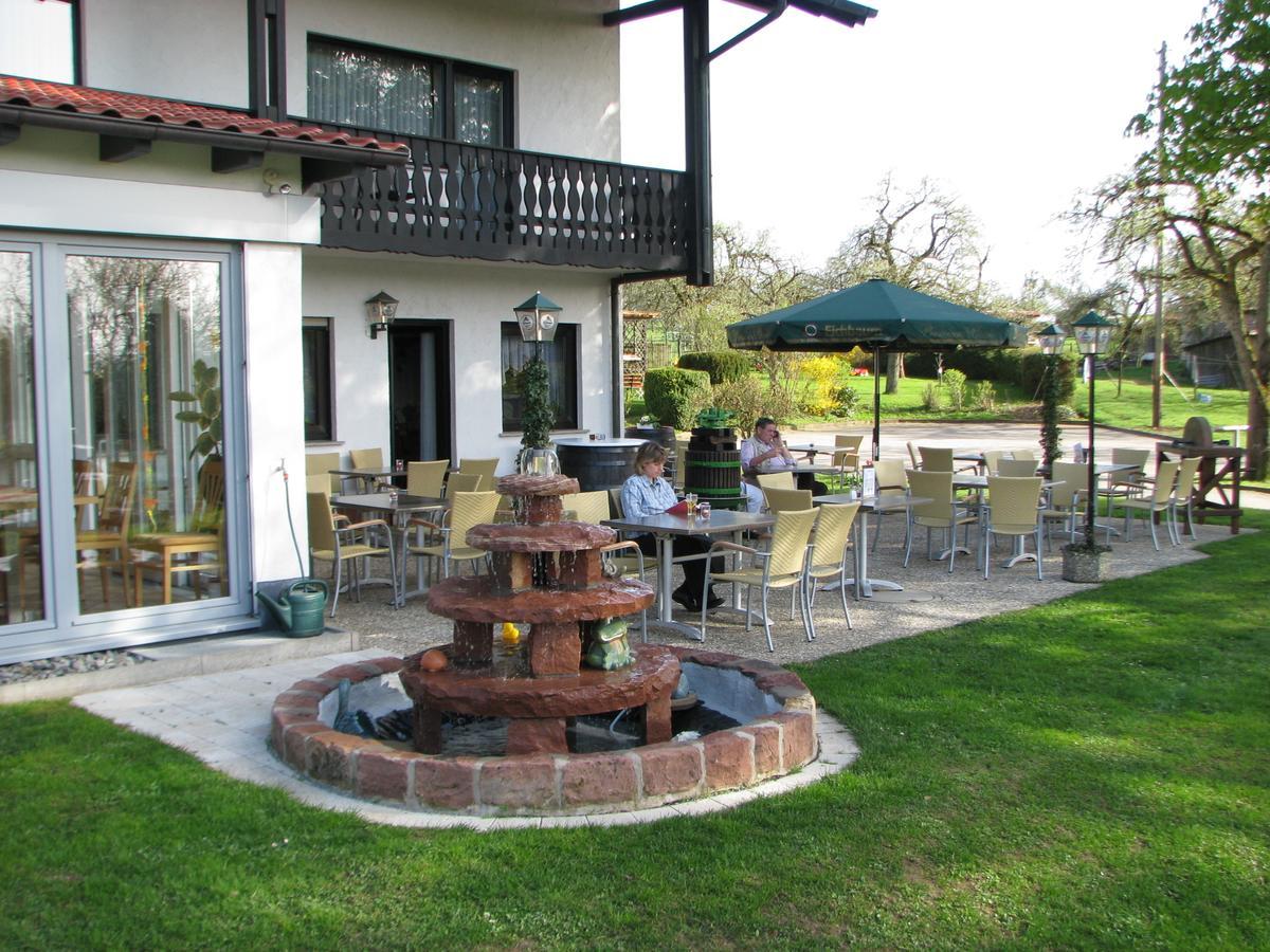 Gasthaus Und Ferienwohnungen Zum Engel Waldbrunn  Extérieur photo