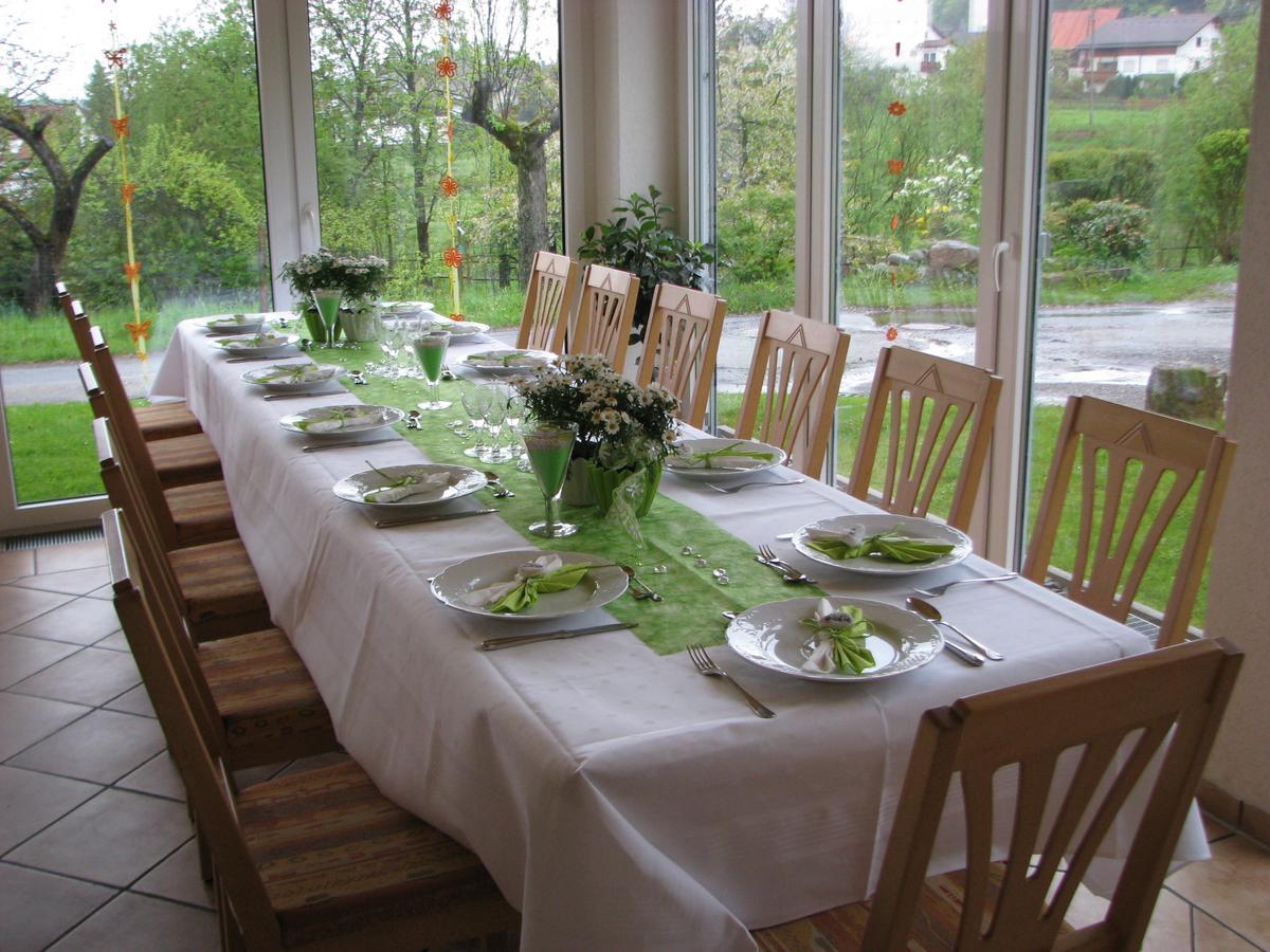 Gasthaus Und Ferienwohnungen Zum Engel Waldbrunn  Extérieur photo